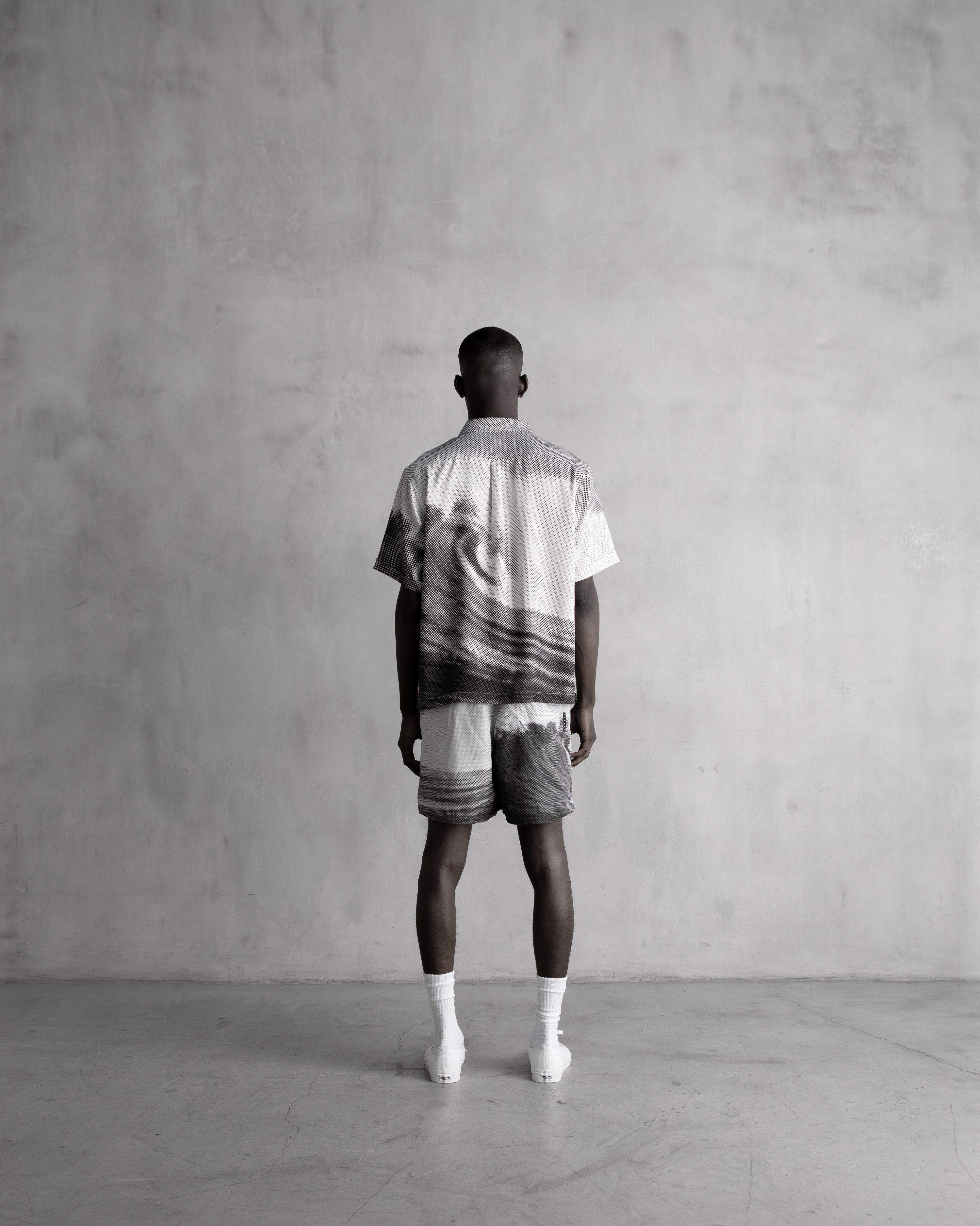 Black Wave Camp Collar