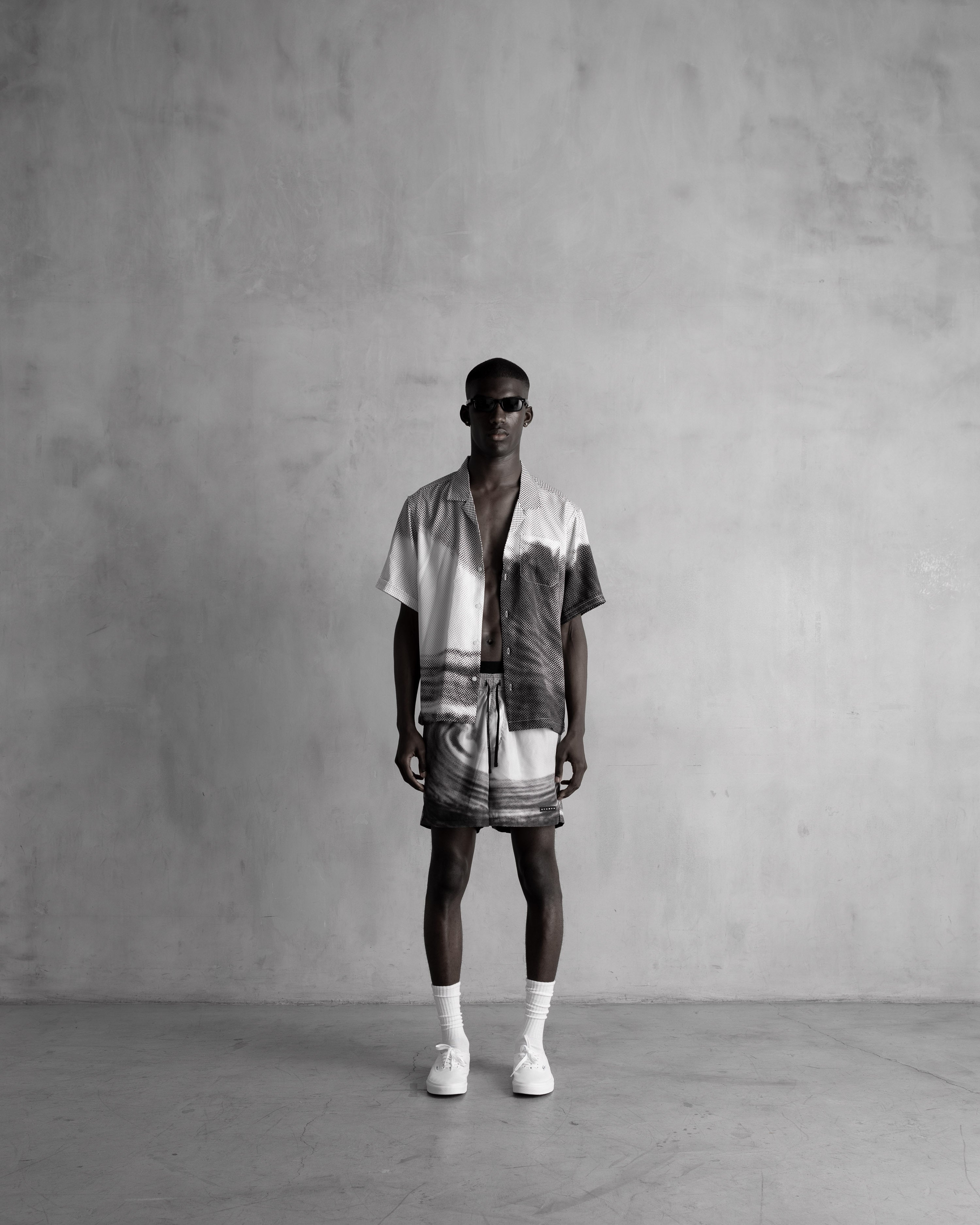 Black Wave Camp Collar